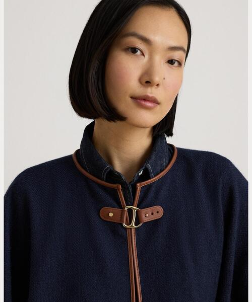 LAUREN RALPH LAUREN（ローレン ラルフ ローレン）の「バックルトリム ヘリンボーン ルアナ（ポンチョ・レディース・ネイビー系1・ONE）」の3枚目の写真
