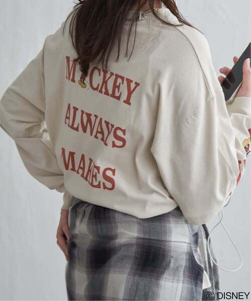 VENCEEXCHANGE（ヴァンスエクスチェンジ）の「Disney ディズニー ミッキーマウスデザイン 袖レイヤードロンＴ（Tシャツ/カットソー・メンズ・アイボリー/ダークグレー/ブラック/オフホワイト・M/L）」の2枚目の写真