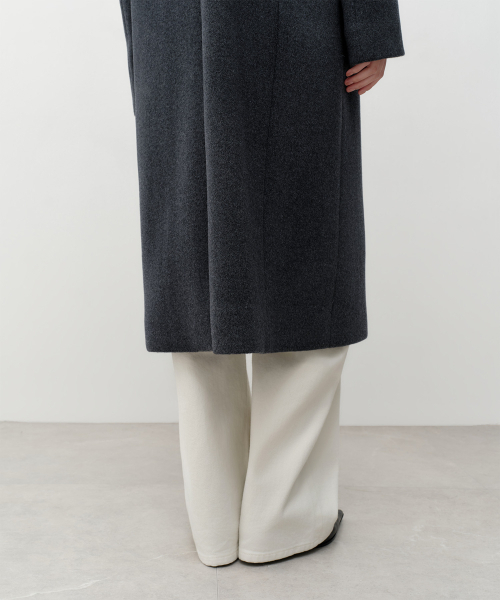 MUSINSA STANDARD WOMAN(ムシンサスタンダードウーマン)の「レディースカシミアブレンドチェスターロングコート【チャコルグレー】(チェスターコート・レディース・その他・LARGE/MEDIUM/X-SMALL/SMALL)」の7枚目の写真