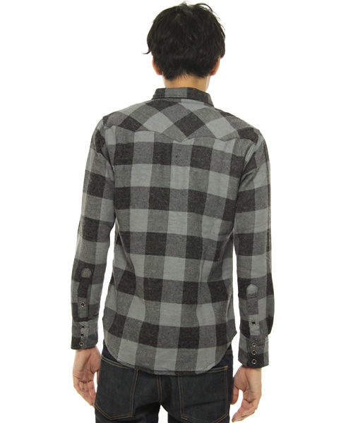 AMERICAN RAG CIE（アメリカンラグシー）の「シャツ　WRA-S9095（シャツ/ブラウス・メンズ・グレー/レッド/グリーン・SMALL/MEDIUM）」の5枚目の写真