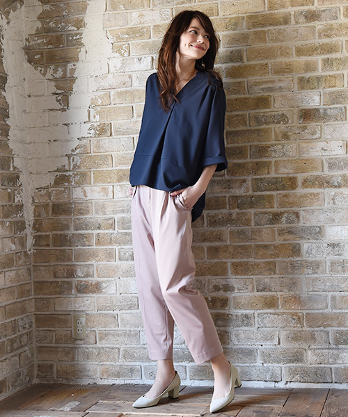 Luz Llena（ラズレナ）の「[made in JAPAN]ポインテッドチャンキ ヒールパンプス（パンプス・レディース・ピンク/ブルー/ブラック/グレイッシュベージュ/マスタード/レッド・22.5cm/24.0cm/23.5cm/24.5cm/23.0cm）」の17枚目の写真