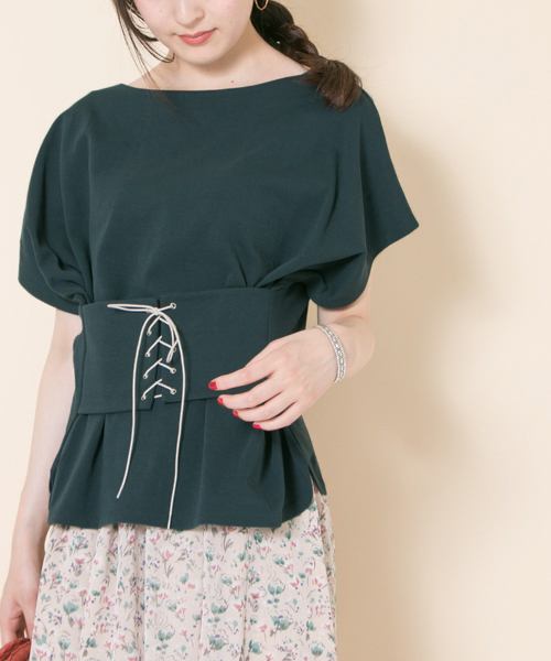 URBAN RESEARCH（アーバンリサーチ）の「2WAYレースアップTOPS（Tシャツ/カットソー・レディース・ブラウン/グリーン/ブラック・FREE）」の3枚目の写真