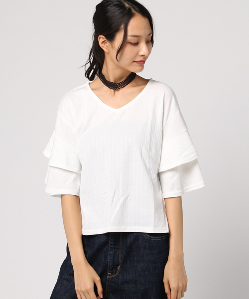 Honeys（ハニーズ）の「フリル袖プルオーバー（Tシャツ/カットソー・レディース・マスタード/アイボリー/ブラック/レッド/グリーン・L/M）」の2枚目の写真