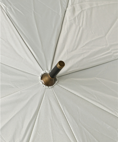 salle de bal（サルデバル）の「晴雨兼用 ショートワイド折りたたみ傘  バンブーハンドル　竹手　27370　SGT（折りたたみ傘・レディース・ブラック/ベージュ/ネイビー/ピンク/オフホワイト・FREE）」の8枚目の写真
