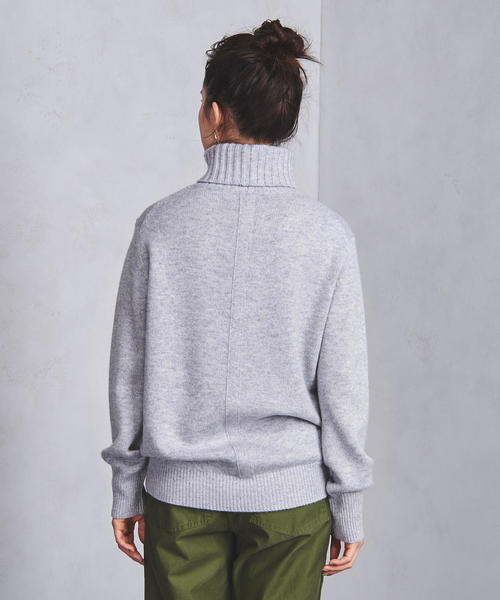 UNITED ARROWS（ユナイテッドアローズ）の「UWSC バイアス タートルネック ニット 18AW†（ニット/セーター・レディース・ピンク/ベージュ/オフホワイト/ブラック/その他3/ライトグレー/ダークブラウン・FREE）」の15枚目の写真