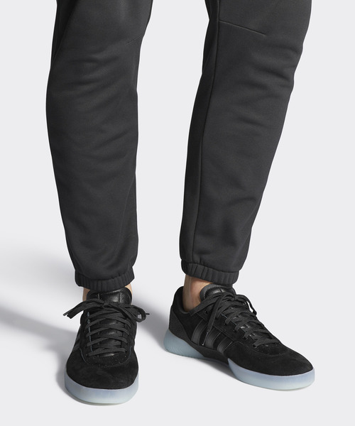 25.5cm アディダス オリジナルス スケートボーディング ADICOURT CF スニーカー 25.5cm 新品 B37559 adidas VULC RAID 3R SKATEBOARDING 白 25 5cm アディダス スケート