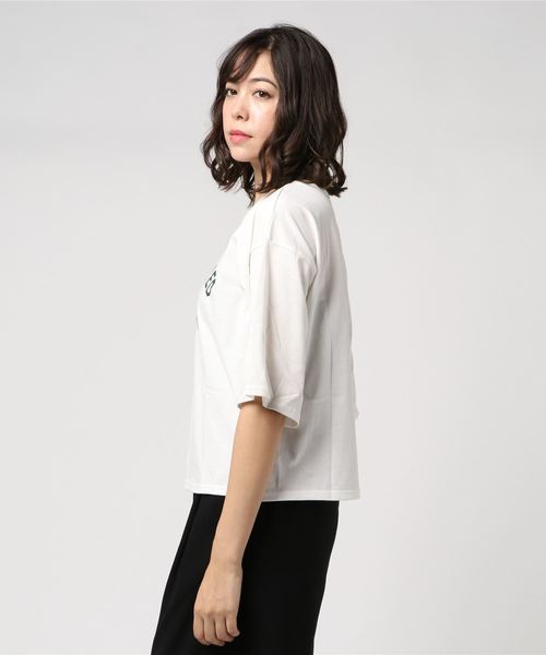 LOWRYS FARM(ローリーズファーム)の「バックプリントTシャツ 804239(Tシャツ/カットソー・レディース・オフホワイト/エンジ/チャコールグレー・MEDIUM/LARGE)」の4枚目の写真