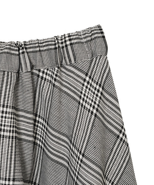 Candy Stripper(キャンディストリッパー)の「SWITCH OVER CHECK スカート(スカート・レディース・ブラック/レッド/グリーン・2)」の6枚目の写真