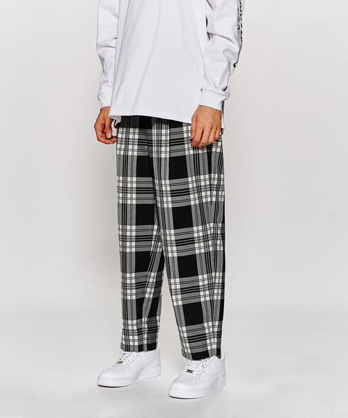 MONKEY TIME（モンキータイム）の「＜monkey time＞ TW BLACK TARTAN WIDE 1P EASY PANTS/イージーパンツ ◆（その他パンツ・メンズ・ブラック・MEDIUM/LARGE/SMALL）」の4枚目の写真
