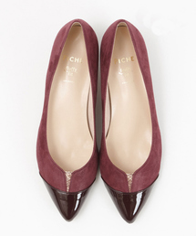 fluffy fit3.5cmVカットパンプス