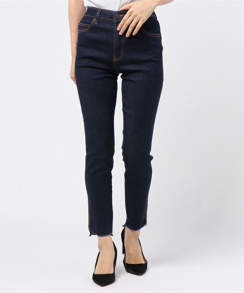 natural couture(ナチュラルクチュール)の「裾クラッシュストレッチスキニー(デニムパンツ・レディース・ブラック/インディゴブルー・S/M)」の2枚目の写真