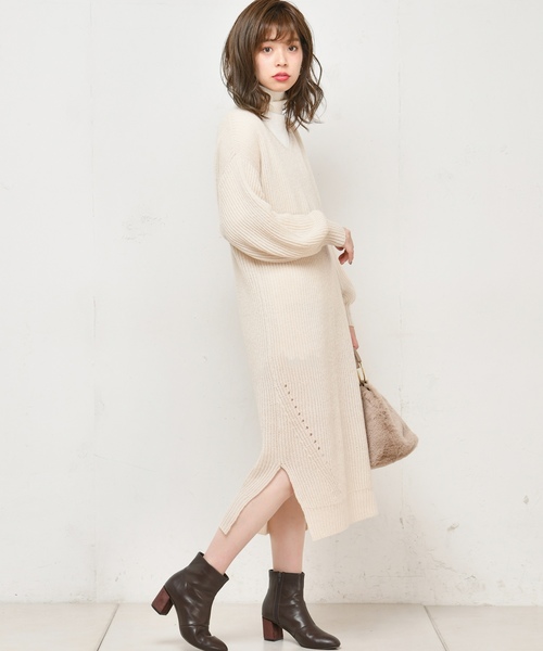 natural couture（ナチュラルクチュール）の「畦編み後ろファスナーニットワンピース（ワンピース・レディース・ブラック/グリーン/アイボリー/ダークパープル・FREE）」の2枚目の写真