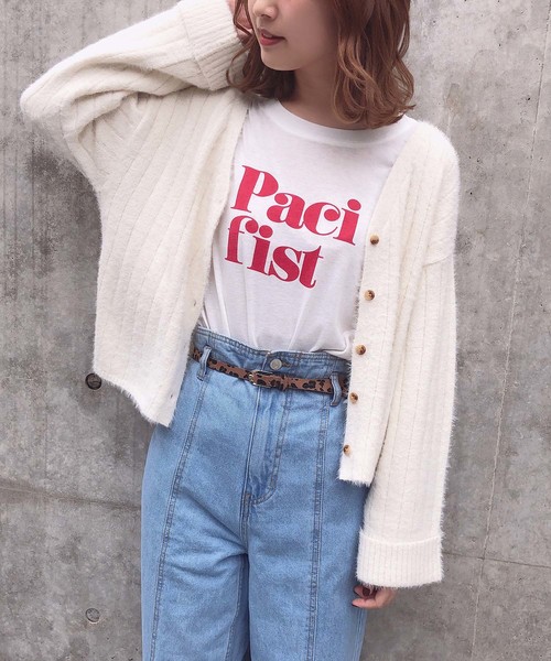 one after another NICE CLAUP(ワンアフターアナザーナイスクラップ)の「フェザーVネックリブカーディガン(カーディガン/ボレロ・レディース・オフホワイト/ライトグレー/モカ/サックスブルー/ライトピンク/ピンク系その他・FREE)」の1枚目の写真