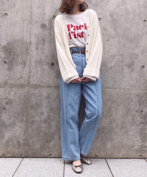 one after another NICE CLAUP(ワンアフターアナザーナイスクラップ)の「フェザーVネックリブカーディガン(カーディガン/ボレロ・レディース・オフホワイト/ライトグレー/モカ/サックスブルー/ライトピンク/ピンク系その他・FREE)」の15枚目の写真