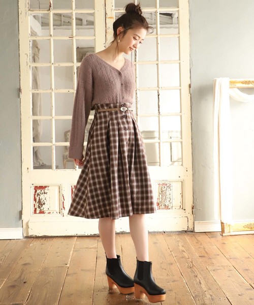 one after another NICE CLAUP(ワンアフターアナザーナイスクラップ)の「フェザーVネックリブカーディガン(カーディガン/ボレロ・レディース・オフホワイト/ライトグレー/モカ/サックスブルー/ライトピンク/ピンク系その他・FREE)」の21枚目の写真