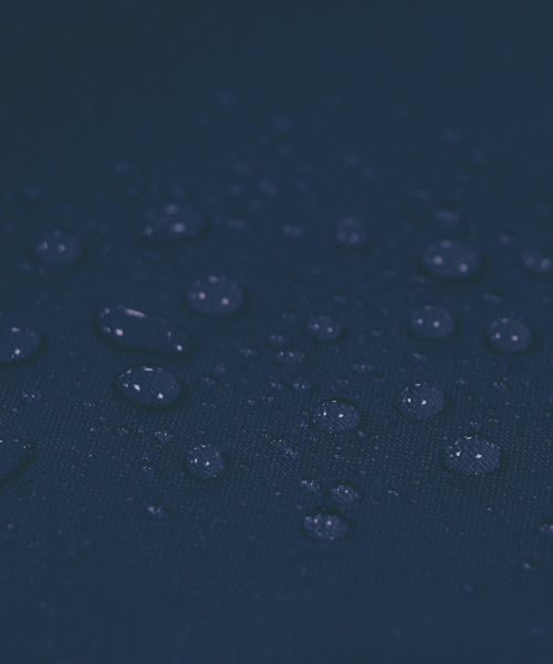 KiU（キウ）の「600Dスタンダードバッグパック（バックパック/リュック・メンズ・ネイビー/レッド/キャメル/ブラック・FREE）」の5枚目の写真