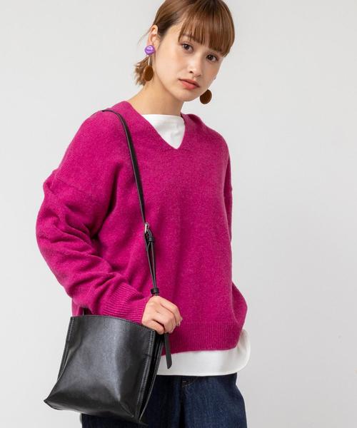 coen（コーエン）の「【ムック本掲載・手洗いできる】ラムウールVネックニット（ニット/セーター・レディース・オフホワイト/ピンク/ライトグレー・FREE）」の3枚目の写真