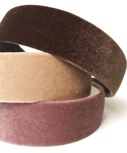 flower（フラワー）の「ベルベットカチューシャ - bold -（カチューシャ・レディース・ベージュ/ブラウン/ピンク/ブルー・FREE）」の8枚目の写真