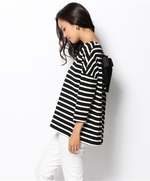 Tiara（ティアラ）の「ワイドボーダービッグリボンプルオーバー≪WEEKEND de Tiara≫（Tシャツ/カットソー・レディース・ブラック/ネイビー・9）」の12枚目の写真