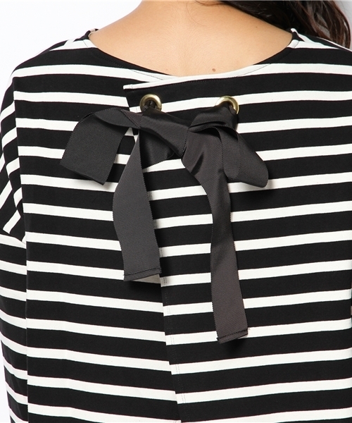 Tiara（ティアラ）の「ワイドボーダービッグリボンプルオーバー≪WEEKEND de Tiara≫（Tシャツ/カットソー・レディース・ブラック/ネイビー・9）」の7枚目の写真