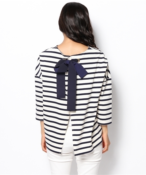 Tiara（ティアラ）の「ワイドボーダービッグリボンプルオーバー≪WEEKEND de Tiara≫（Tシャツ/カットソー・レディース・ブラック/ネイビー・9）」の9枚目の写真