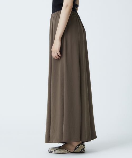 qualite（カリテ）の「マーメイドフレアーマキシパンツ（その他パンツ・レディース・ベージュ/ブラウン/ブルー・38/36）」の22枚目の写真