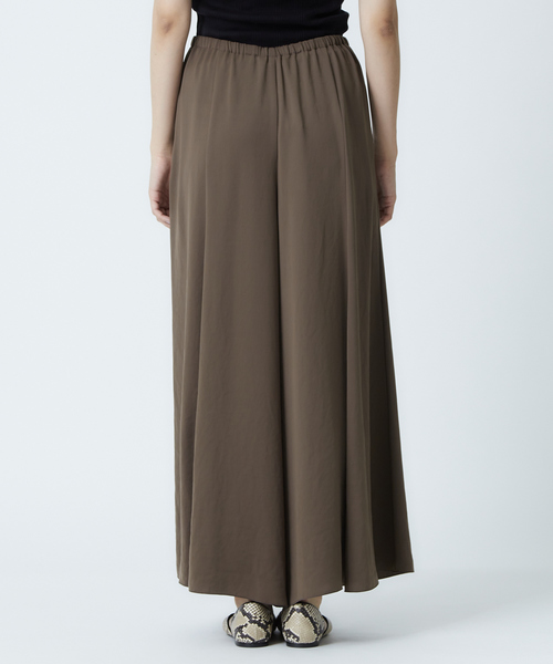 qualite（カリテ）の「マーメイドフレアーマキシパンツ（その他パンツ・レディース・ベージュ/ブラウン/ブルー・38/36）」の11枚目の写真