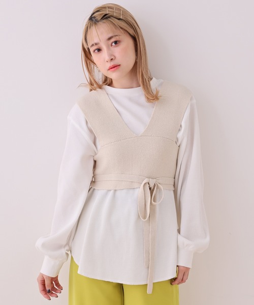 one after another NICE CLAUP（ワンアフターアナザーナイスクラップ）の「ニットビスチェセットトップス（Tシャツ/カットソー・レディース・アイボリー/ベージュ/グリーン・FREE）」の2枚目の写真