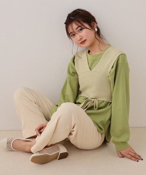 one after another NICE CLAUP（ワンアフターアナザーナイスクラップ）の「ニットビスチェセットトップス（Tシャツ/カットソー・レディース・アイボリー/ベージュ/グリーン・FREE）」の4枚目の写真