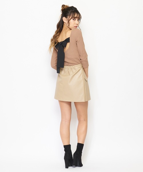 SPIRALGIRL（スパイラルガール）の「バックリボントップス（Tシャツ/カットソー・レディース・ベージュ/グリーン/ブラック・FREE）」の8枚目の写真