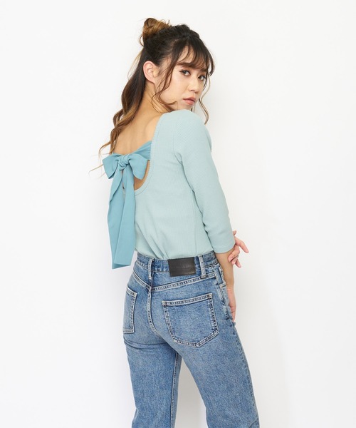 SPIRALGIRL（スパイラルガール）の「バックリボントップス（Tシャツ/カットソー・レディース・ベージュ/グリーン/ブラック・FREE）」の7枚目の写真