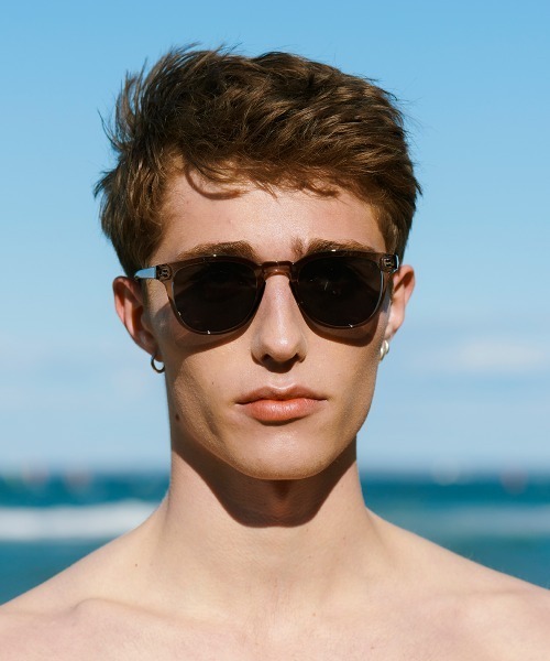 A.Kjaerbede（エキアビド）の「BATE（サングラス・メンズ・ブラック/グレー系その他/ブラウン系その他/その他1/その他2/その他3/ブラック系その他/ダークオリーブ/その他/その他7/その他6/その他5・ONE SIZE/FREE）」の3枚目の写真