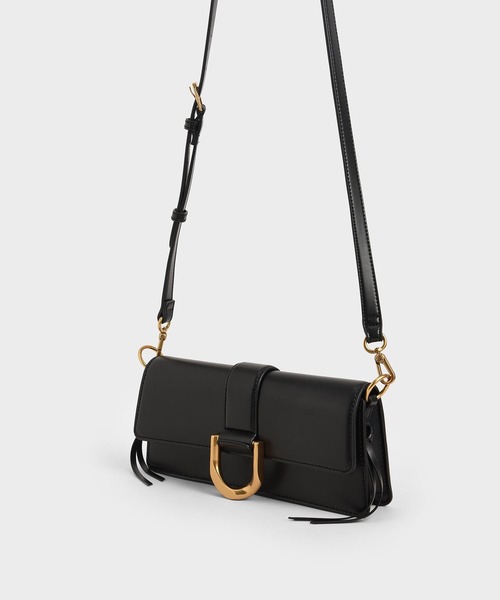 CHARLES & KEITH（チャールズ & キース）の「メタリックバックル ショルダーバッグ / Metallic Buckle