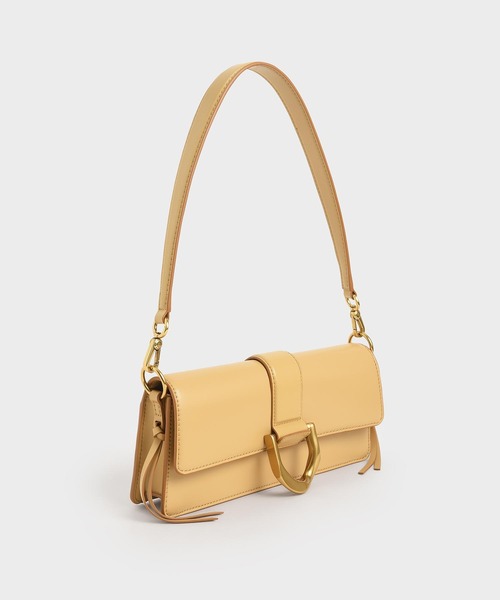 CHARLES & KEITH（チャールズ & キース）の「メタリックバックル ショルダーバッグ / Metallic Buckle