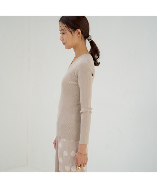 LOUNGEDRESS（ラウンジドレス）の「シンプルVニット（ニット