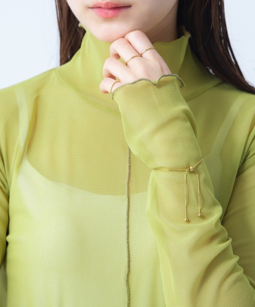 NEUNA(ヌナ)の「【前後2wayで使用可能!】【インナーとしても着られる。】2wayシアータートルネックメロートップス(Tシャツ/カットソー・レディース・アイボリー/グレイッシュベージュ/ミント/ブラック/ダークパープル/モスグリーン/オフホワイト/ピンク/グリーン/オレンジ/ブラウン・FREE)」の6枚目の写真