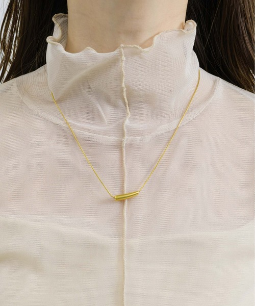 NEUNA(ヌナ)の「【前後2wayで使用可能!】【インナーとしても着られる。】2wayシアータートルネックメロートップス(Tシャツ/カットソー・レディース・アイボリー/グレイッシュベージュ/ミント/ブラック/ダークパープル/モスグリーン/オフホワイト/ピンク/グリーン/オレンジ/ブラウン・FREE)」の13枚目の写真