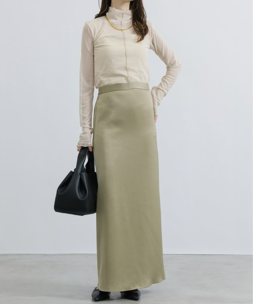 NEUNA(ヌナ)の「【前後2wayで使用可能!】【インナーとしても着られる。】2wayシアータートルネックメロートップス(Tシャツ/カットソー・レディース・アイボリー/グレイッシュベージュ/ミント/ブラック/ダークパープル/モスグリーン/オフホワイト/ピンク/グリーン/オレンジ/ブラウン・FREE)」の15枚目の写真