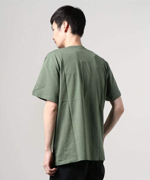 Carhartt WIP（カーハートダブリューアイピー）の「S/S POCKET T-SHIRT（Tシャツ/カットソー・メンズ・サーモンピンク/コーラルピンク/ダークネイビー/ブラック/サックスブルー/アッシュグレー/ライトブルー/バーガンディー/カーキ/ホワイト/フレッシュイエロー・LARGE/XX-LARGE/MEDIUM/SMALL/X-SMALL/X-LARGE）」の13枚目の写真
