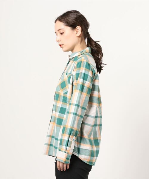 BURTON（バートン）の「フランネル チェック 長袖 シャツ（シャツ/ブラウス・レディース・ライトブルー/グリーン・M/S/XS）」の4枚目の写真