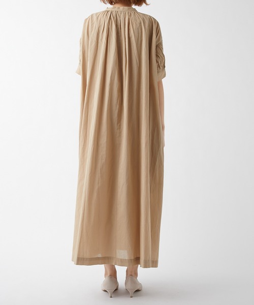 RIVE DROITE（リヴドロワ）の「初夏らしい軽やかな一枚　ボイルギャザーワンピース（ワンピース・レディース・ベージュ/ブラック/オレンジ・FREE）」の12枚目の写真