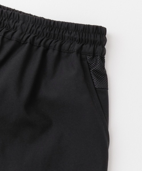 URBAN RESEARCH ROSSO MEN（アーバンリサーチロッソメン）の「メッシュ切替アクティブショーツ（その他パンツ・メンズ・ブラック/チャコールグレー・LARGE/MEDIUM）」の19枚目の写真