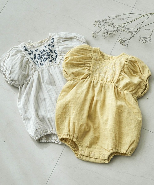 apres les cours（アプレレクール）の「シェル刺繍ロンパス（ロンパース・キッズ・イエロー/アイボリー・80/70）」の2枚目の写真