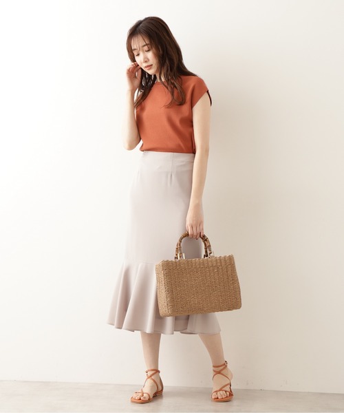 NATURAL BEAUTY BASIC（ナチュラルビューティーベーシック）の「切替ヘムマーメイドスカート（スカート・レディース・ベージュ/ブルー/ブラック・X-SMALL/MEDIUM/SMALL）」の16枚目の写真