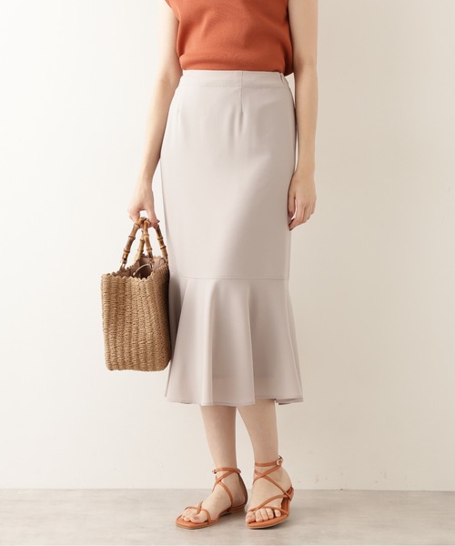 NATURAL BEAUTY BASIC（ナチュラルビューティーベーシック）の「切替ヘムマーメイドスカート（スカート・レディース・ベージュ/ブルー/ブラック・X-SMALL/MEDIUM/SMALL）」の20枚目の写真