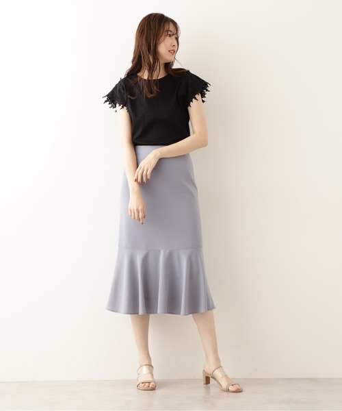 NATURAL BEAUTY BASIC（ナチュラルビューティーベーシック）の「切替ヘムマーメイドスカート（スカート・レディース・ベージュ/ブルー/ブラック・X-SMALL/MEDIUM/SMALL）」の17枚目の写真