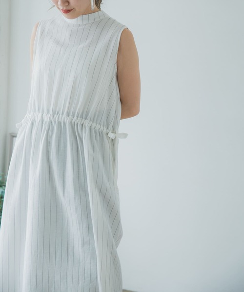 ITEMS URBANRESEARCH（アイテムズ アーバンリサーチ）の「2WAYストライプワンピース（ワンピース・レディース・チャコールグレー/オフホワイト・FREE）」の19枚目の写真