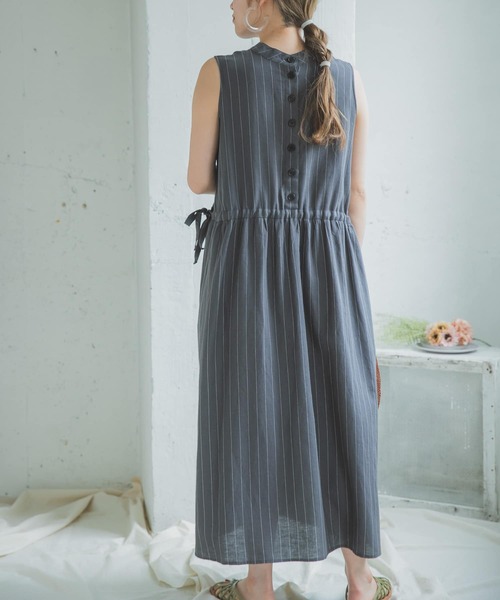 ITEMS URBANRESEARCH（アイテムズ アーバンリサーチ）の「2WAYストライプワンピース（ワンピース・レディース・チャコールグレー/オフホワイト・FREE）」の5枚目の写真