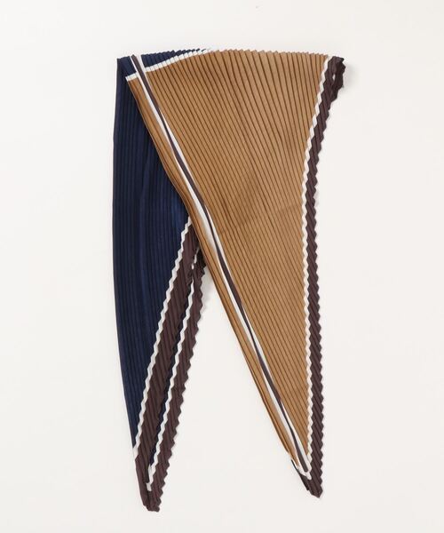 VIBGYOR（ヴィブジョー）の「【resonance】シルク プリーツ スクエア スカーフ（バンダナ/スカーフ・レディース・ベージュ系その他/グリーン系その他/オレンジ系その他・FREE）」の5枚目の写真