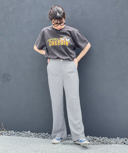 GOOD ROCK SPEED（グッドロックスピード）の「【GOOD ROCK SPEED/グッドロックスピード】CHEETOS Tee　チートス (21CTS004W)（Tシャツ/カットソー・メンズ・チャコールグレー・LARGE/MEDIUM）」の3枚目の写真
